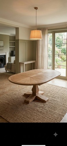 Solid oak round and - solid, oval